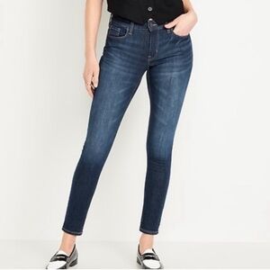 Old Navy Curvy Profile Mid Rise Ankle Jeans 6 Petite